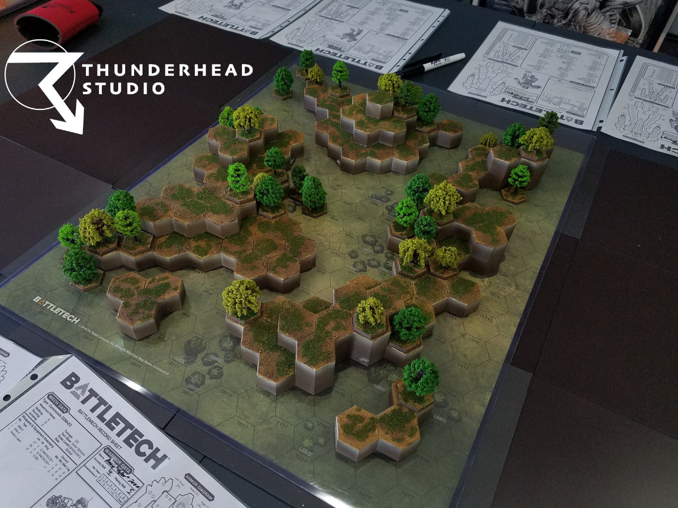 HEXTECH: Simple Hex Hills (Free)